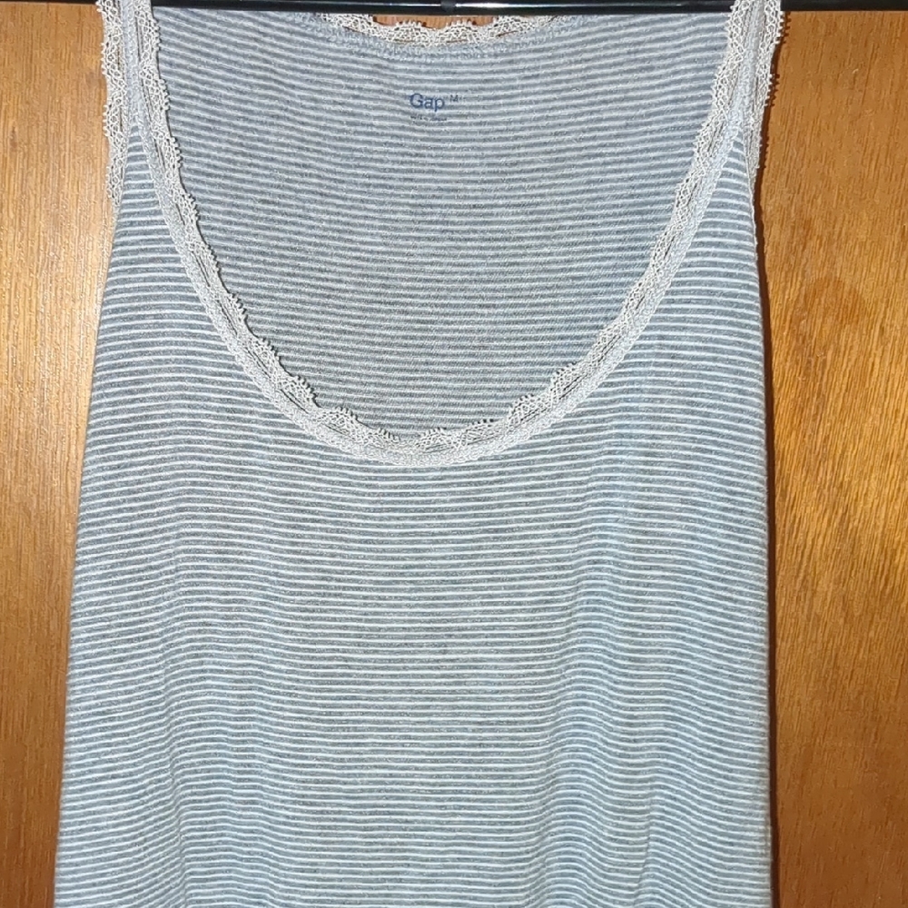 GAP Gray and White Tank Top with Ribbed Texture